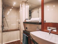Fairline 68 Аврора — снимок 21