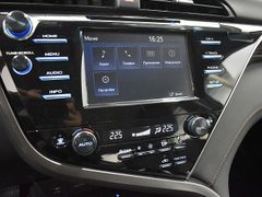 Toyota Camry VIII (XV70) — снимок 5