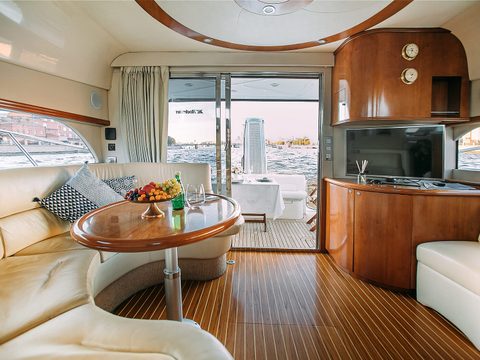 Rodman 44 Holiday — снимок 21