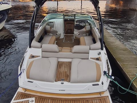 Regal 2500 Al Maktoum — снимок 2