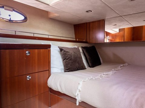 Galeon 440 София — снимок 21