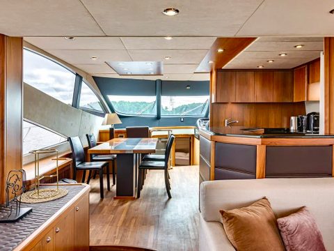 Sunseeker 70 Pallada — снимок 16