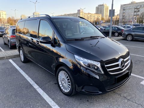 Mercedes-⁠Benz V-Класс II 220d — снимок 1
