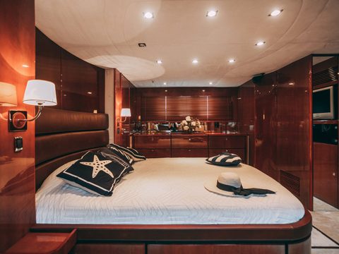 Fairline 68 Аврора — снимок 20