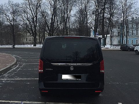Mercedes-⁠Benz V-Класс II 220d — снимок 4