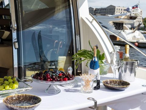 Galeon 440 София — снимок 10