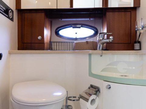 Galeon 440 София — снимок 19