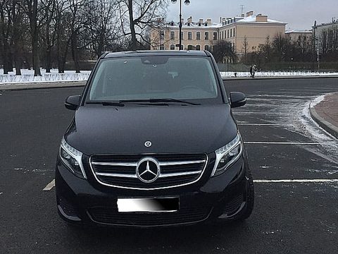 Mercedes-⁠Benz V-Класс II 220d — снимок 2