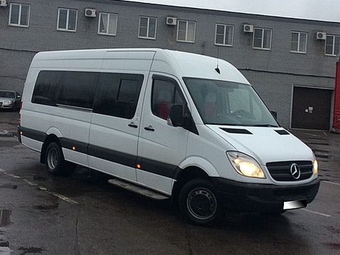 Mercedes-⁠Benz Sprinter Турист — снимок 4